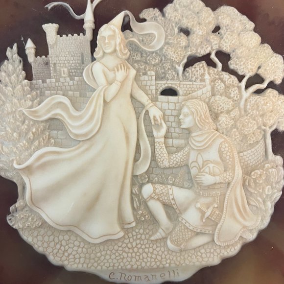Vtg Incolay Stone Lancelot & Guinevere Hand Crafted Art Plate Great Romances - Picture 3 of 9
